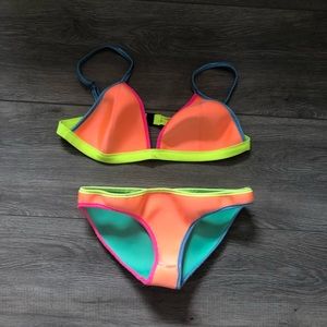 Triangl DOLLY Bikini